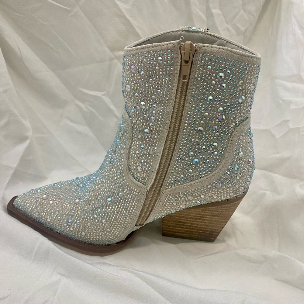 Very G Kady Rhinestone Boots size 7 - Picture 7 of 12